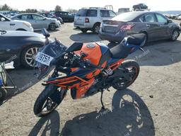 KTM 390 RC 2022 orange  gas MD2JYJ400NC214225 photo #3