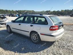 VOLVO V40 1.9T 2001 white  gas YV1VW29581F727586 photo #3