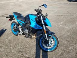 SUZUKI GSX800 R 2023 blue  gas JS1EM11BXP7100070 photo #2