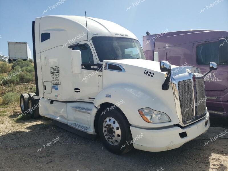 KENWORTH T680 2017 white tractor diesel 1XKYDP9X3HJ161422 photo #1