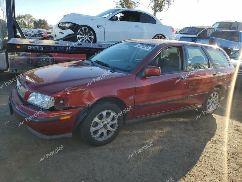 VOLVO V40 2000 red  gas YV1VW2555YF569112 photo #1