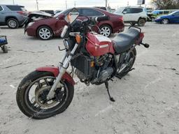 HONDA VF700 S 1985 red road/str gas JH2RC2206FM101950 photo #3