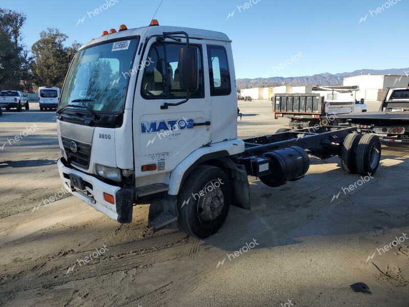 NISSAN DIESEL UD2600 2007 white tilt cab diesel JNAPA80H07AK60826 photo #1