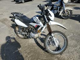 HONDA XR150L E 2023 white  gas 3H1KD1319PD005157 photo #2