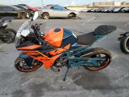 KTM 390 RC 2022 orange  gas MD2JYJ405NC210753 photo #4