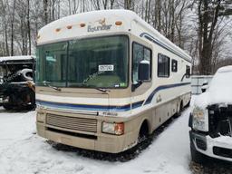 FORD MOTORHOME 1997 tan  gas 3FCMF53G2VJA19970 photo #3