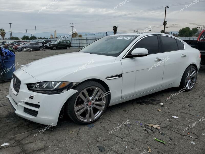 JAGUAR XE PREMIUM 2017 white sedan 4d diesel SAJAD4BN4HA952905 photo #1