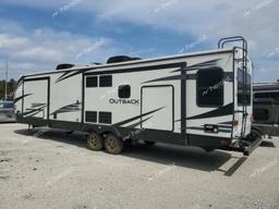 KEYSTONE OUTBACK 2019 white   4YDT32827KB451520 photo #4