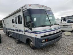 FORD WINNEBAGO 1997 white  gas 3FCMF53G5VJA07036 photo #2