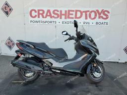 KYMCO USA INC X-TOWN 300 2022 two tone  gas LC2W1M247NC100209 photo #2