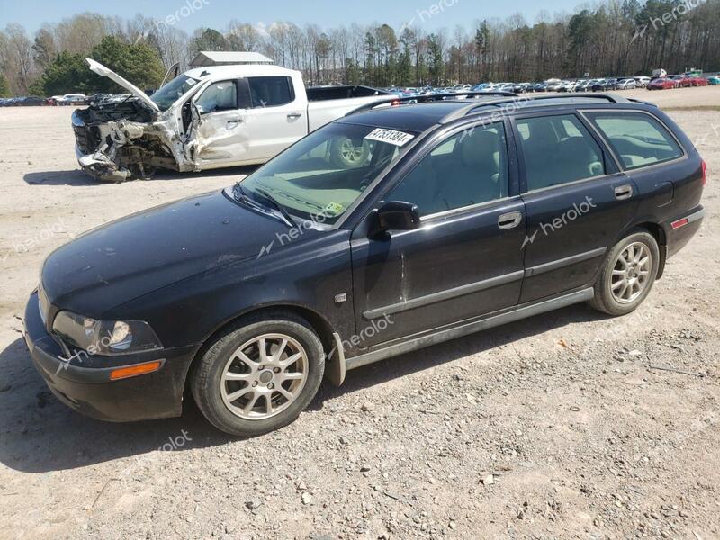 VOLVO V 40 2002 black  gas YV1VW29552F863756 photo #1