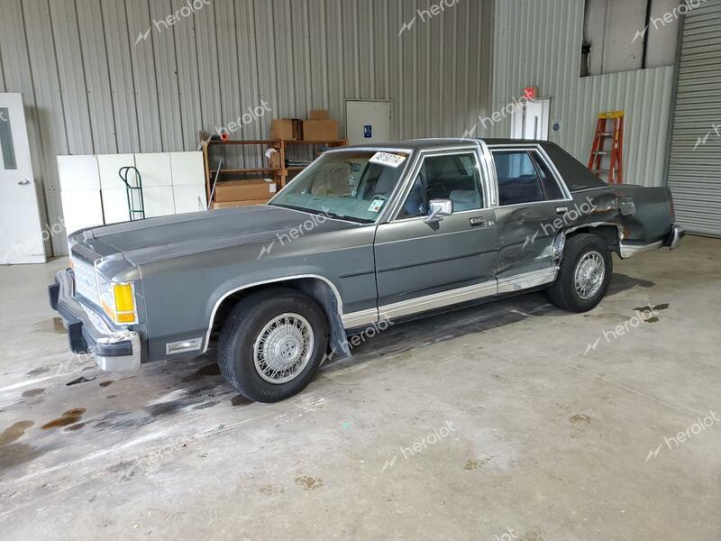 FORD LTD CROWN 1986 gray sedan 4d gas 2FABP43FXGX207055 photo #1