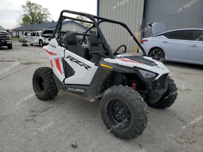 POLARIS RZR 200 EF 2023 white  gas L6KHCB18XPS001235 photo #1