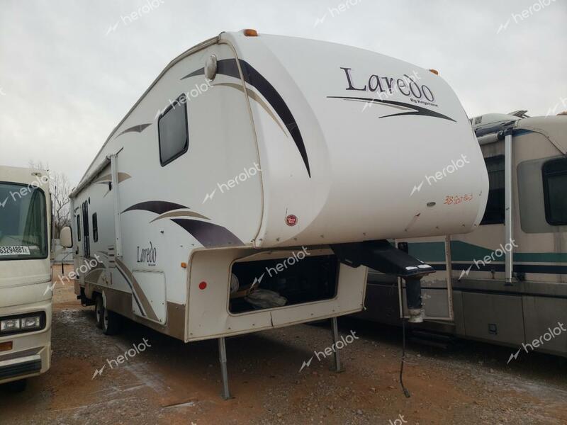 KEYSTONE LAREDO 2008 white   4YDF300288L601683 photo #1