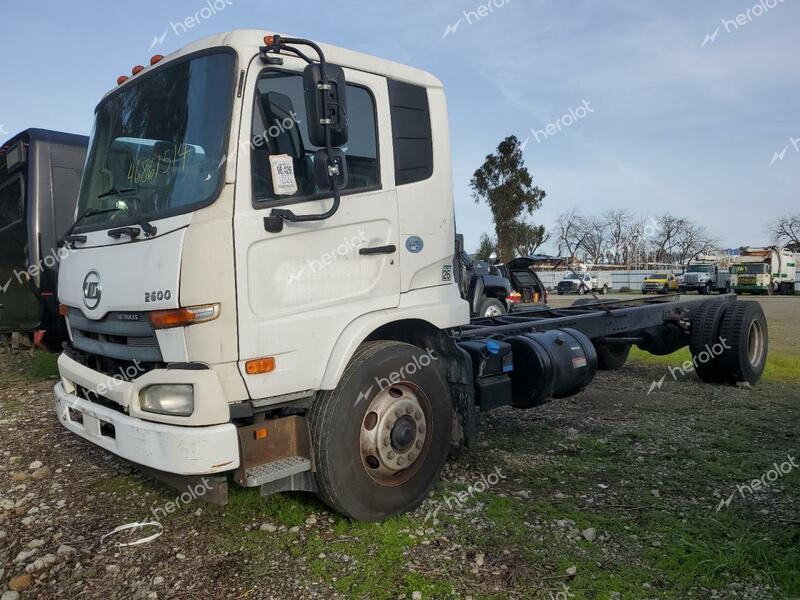 NISSAN DIESEL UD2600 2012 white tilt cab diesel JNAA410H2CAR15275 photo #1