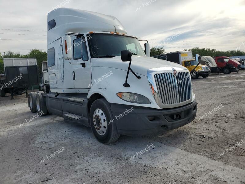 INTERNATIONAL PROSTAR 2017 white  diesel 3HSDJSNRXHN515146 photo #1