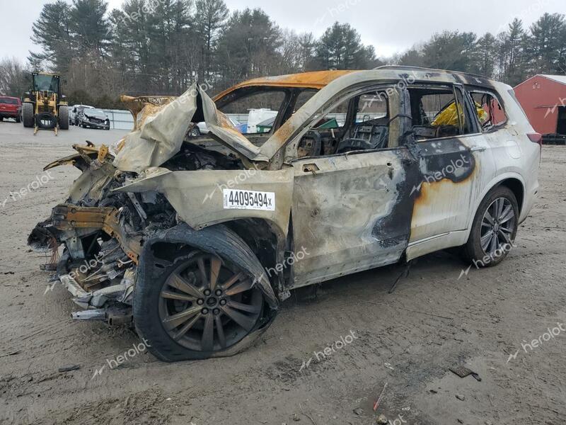 CADILLAC XT6 PLATIN 2020 burn  gas 1GYKPFRS7LZ200203 photo #1