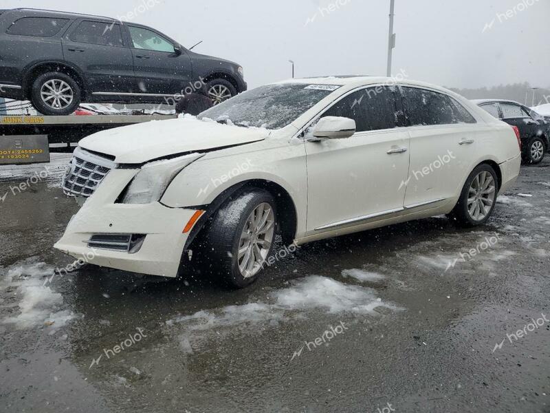 CADILLAC XTS LUXURY 2015 white sedan 4d gas 2G61N5S35F9143795 photo #1