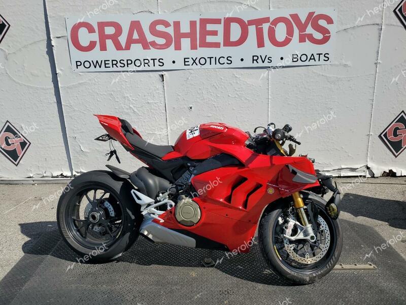 DUCATI PANIGALE V 2021 red  gas ZDMDAGNW7MB015470 photo #1