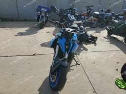 SUZUKI GSX800 R 2023 blue  gas JS1EM11B2P7100340 photo #3