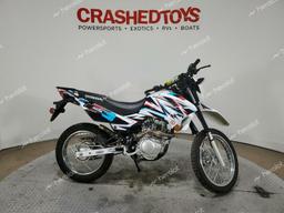 HONDA XR150L E 2023 white  gas 3H1KD1316PD005195 photo #2