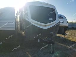 KEYSTONE OUTBACK 2022 white   4YDT0BR22NB451808 photo #2