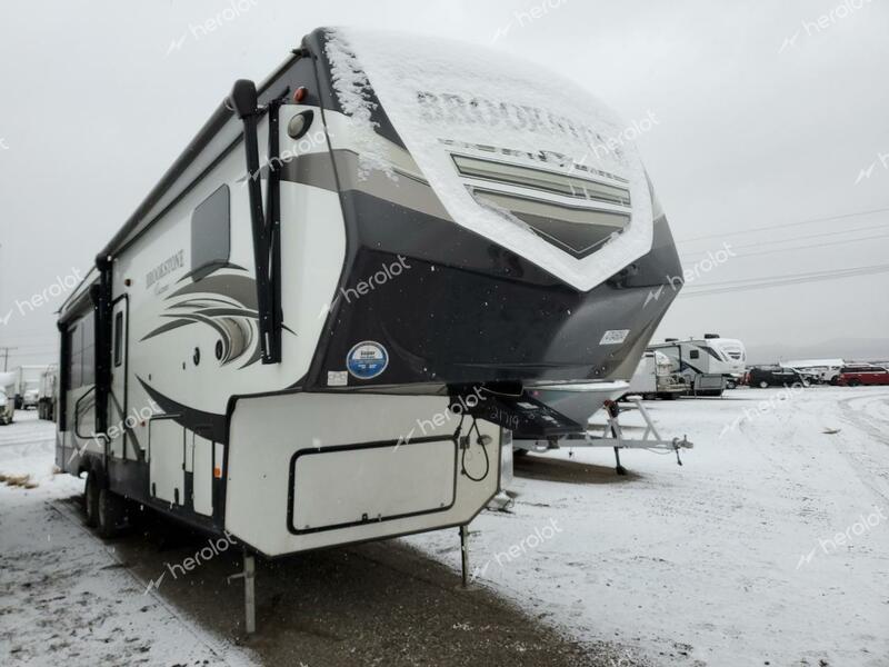 WILDWOOD COACHMEN 2019 white   5ZT3BKWB9KA321719 photo #1