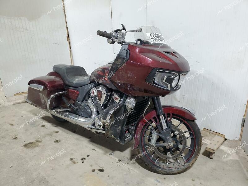 INDIAN MOTORCYCLE CO. CHALLENGER 2022 burgundy  gas 56KLCARR4N3409274 photo #1