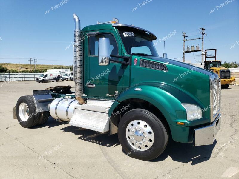 KENWORTH CONSTRUCTI 2018 green  diesel 1XKZAK8X0JJ217775 photo #1