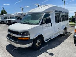 CHEVROLET EXPRESS G3 2009 white cutaway gas 1GBJG31K691172062 photo #3