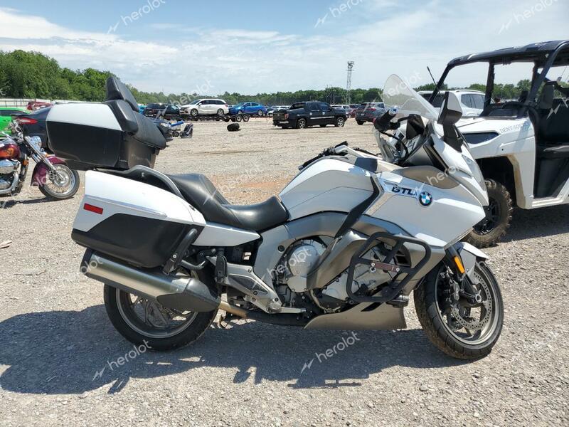 BMW K1600 GTL 2018 white  gas WB10F1201JZD91268 photo #1