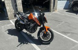 KTM 790 DUKE 2019 orange  gas VBKTU6405KM739373 photo #2