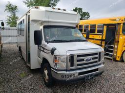 FORD ECONOLINE 2014 white cutaway gas 1FDFE4FS0EDB17651 photo #2