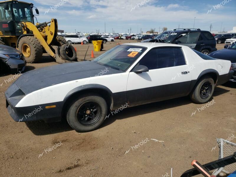 CHEVROLET CAMARO 1985 two tone  gas 1G1FP87S5FL473890 photo #1