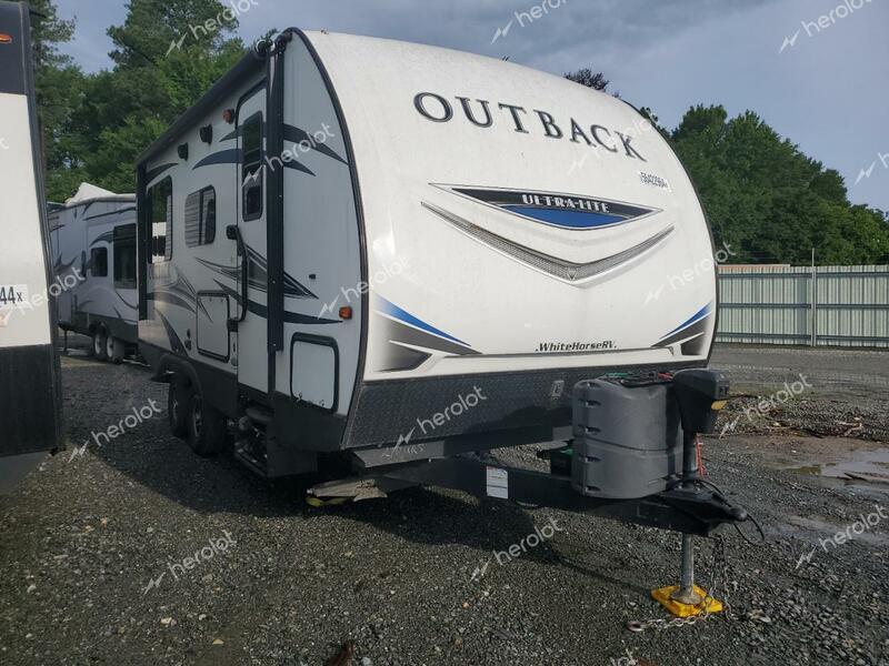 KEYSTONE OUTBACK 2018 white   4YDT21021JB452301 photo #1