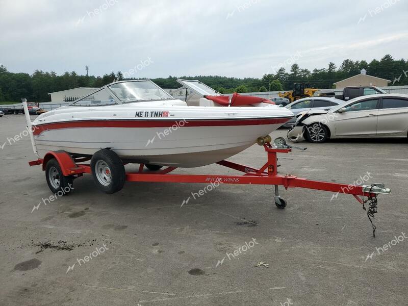 FOUR BOAT W/TRA 2004 white   GFNMC615F404 photo #1