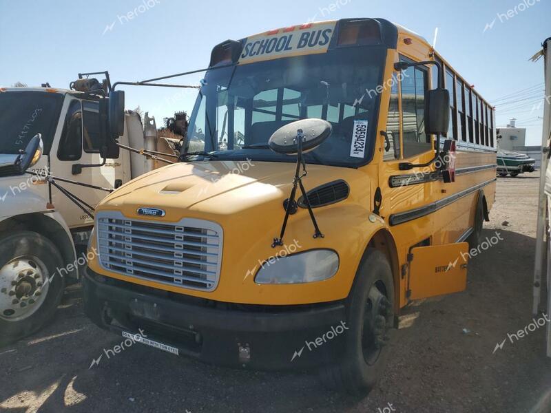 FREIGHTLINER CHASSIS B2 2013 yellow bus diesel 4UZABRDT1DCFA3381 photo #1