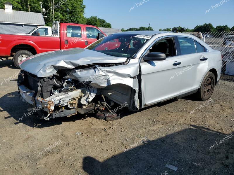 FORD TAURUS POL 2019 silver  gas 1FAHP2MK3KG113138 photo #1