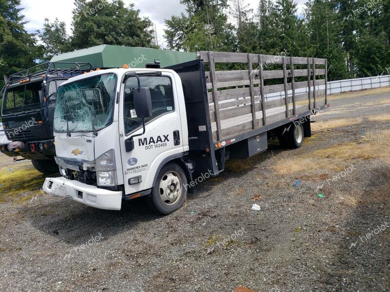 CHEVROLET 5500XD 2017 white tilt cab diesel JALEEW164H7301563 photo #1