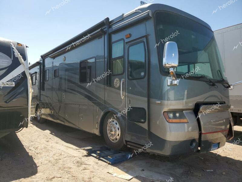 FREIGHTLINER CHASSIS X 2007 gray  diesel 4UZAB2DC37CY76676 photo #1