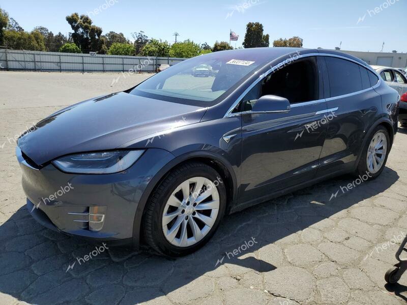 TESLA MODEL X 2017 gray  electric 5YJXCBE29HF061260 photo #1