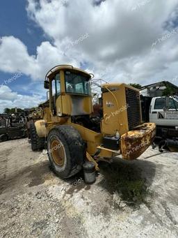 JOHN DEERE 624 1998 yellow   DW624HX579162 photo #4