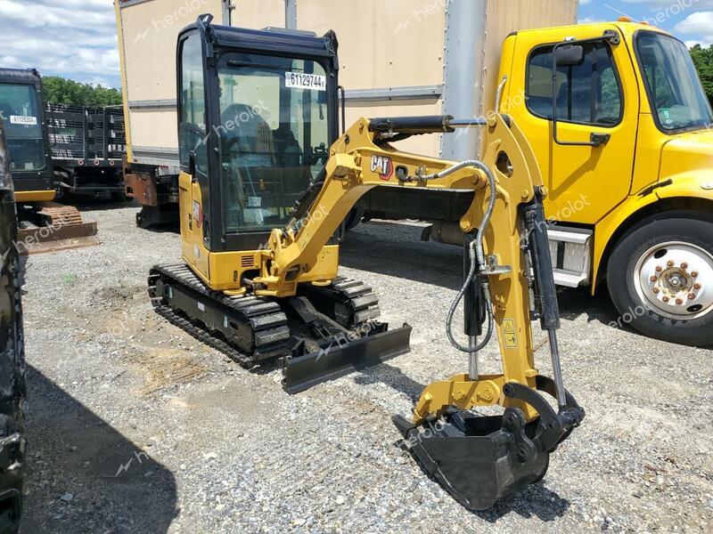 CATERPILLAR EXCAVATOR 2020 yellow   CAT00302ARHM00308 photo #1