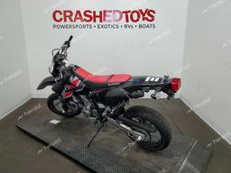 SUZUKI DR-Z400 SM 2022 red  gas JS1SK44A5N7102416 photo #4