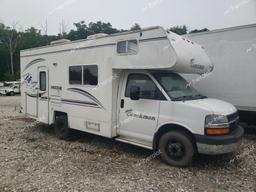 CHEVROLET EXPRESS G3 2003 white  gas 1GBJG31U731121047 photo #2