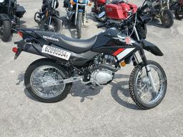 HONDA XR150L E 2023 black  gas 3H1KD1316PD007156 photo #2