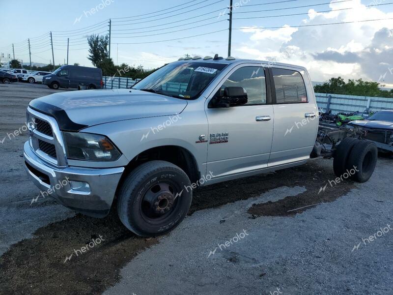 RAM 3500 SLT 2017 silver crew pic diesel 3C63RPHL2HG579811 photo #1