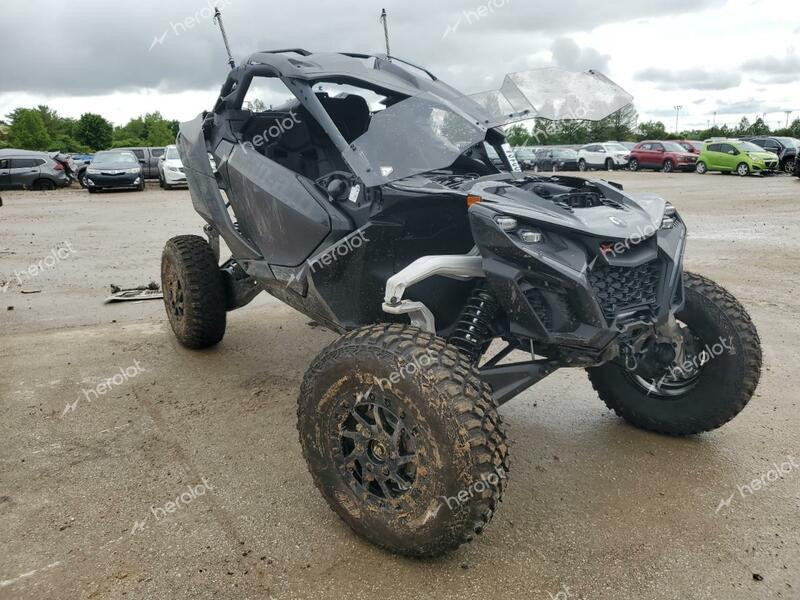 CAN-AM MAVERICK R 2024 black  gas 3JB8XAT41RE005038 photo #1