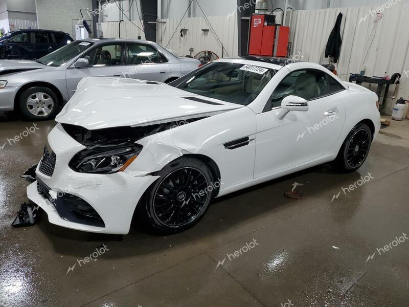 MERCEDES-BENZ SLC 300 2019 white  gas WDDPK3JA6KF160018 photo #1