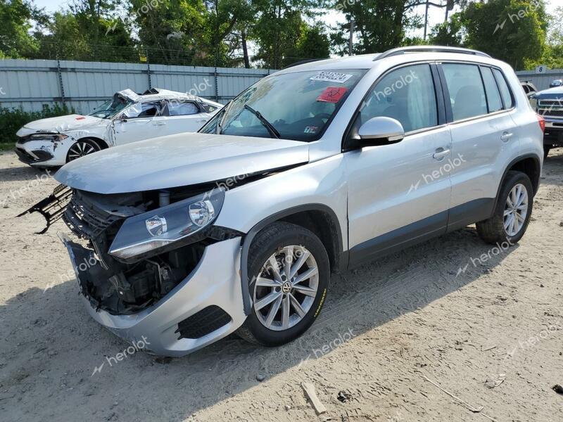 VOLKSWAGEN TIGUAN LIM 2018 silver  gas WVGBV7AX8JK003843 photo #1